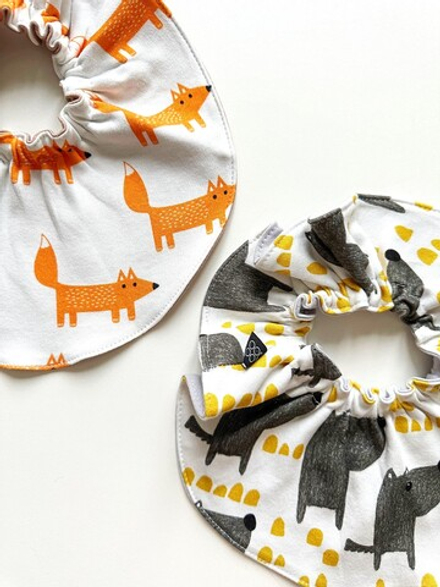 Нагрудник сет из 2х LooJoo Лисы / Карамель и Волки / Серый шелк