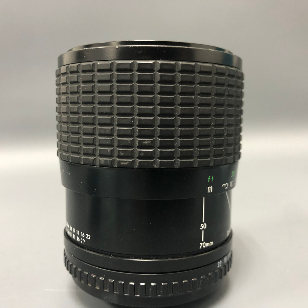 Sigma 35-70mm 2.8-4 M42 со слегка долгой диафрагмой.