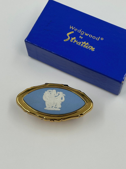 Футляр для помады голубой Wedgwood by Stratton