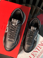 Кроссовки Valentino