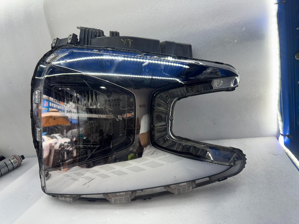 Оригинальная LED фара Hyundai Tucson L
