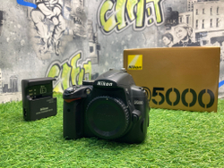 Nikon D5000 39.300 кадров