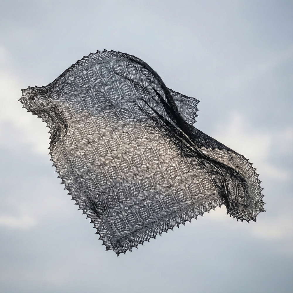 Платок "Северные узоры" из ультрамягкого оренпуха - Черный