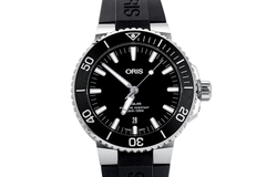 Oris Aquis Date 01 733 7730 4124 07 4 24 64EB