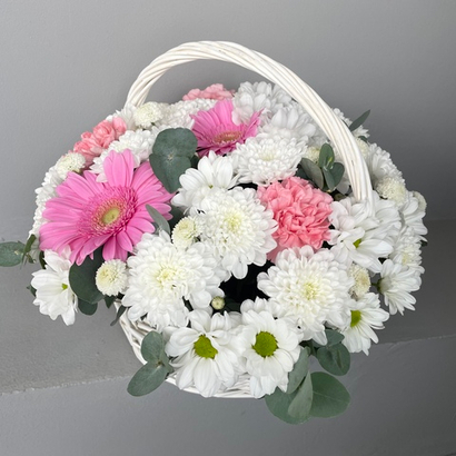 Цветочная композиция (в корзине)