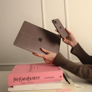 Виниловая наклейка RETRO BROWN для MacBook