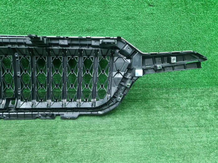 Решетка радиатора Hongqi HS5 (2019-н.в.)