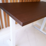 Регулируемый компьютерный стол Motor UP с регулировкой по высоте — столешница МДФ венге