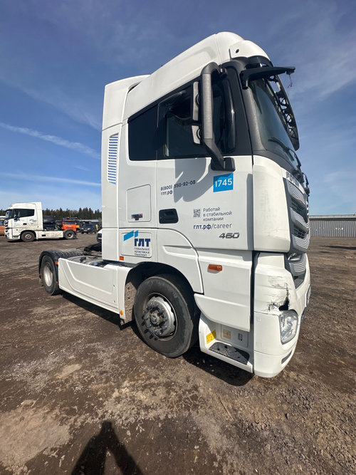 Foton AUMAN 4x2 Седельный тягач BJ4189SLFKA (Дизельный, 11,8 л, 470 л.с. АТ)