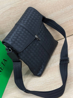 Сумка-мессенджер Bottega Veneta