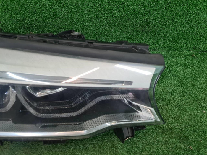 Фара правая BMW 5er G30 17-20 Adaptive LED