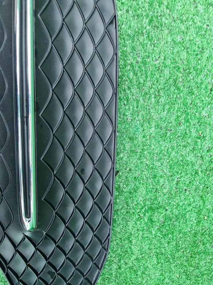 Решетка переднего бампера Mercedes GLE V167 18-24