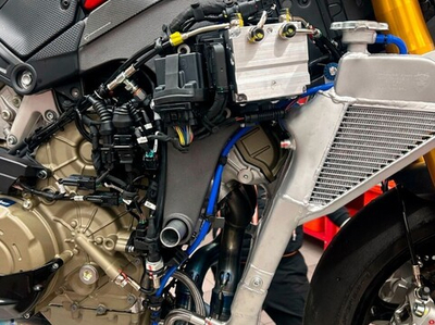 H2O Performance Увеличенный алюминиевый радиатор Ducati Panigale V4 (2025+)