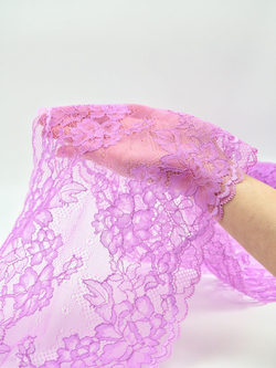 Эластичное кружево сиреневое ширина 21 см