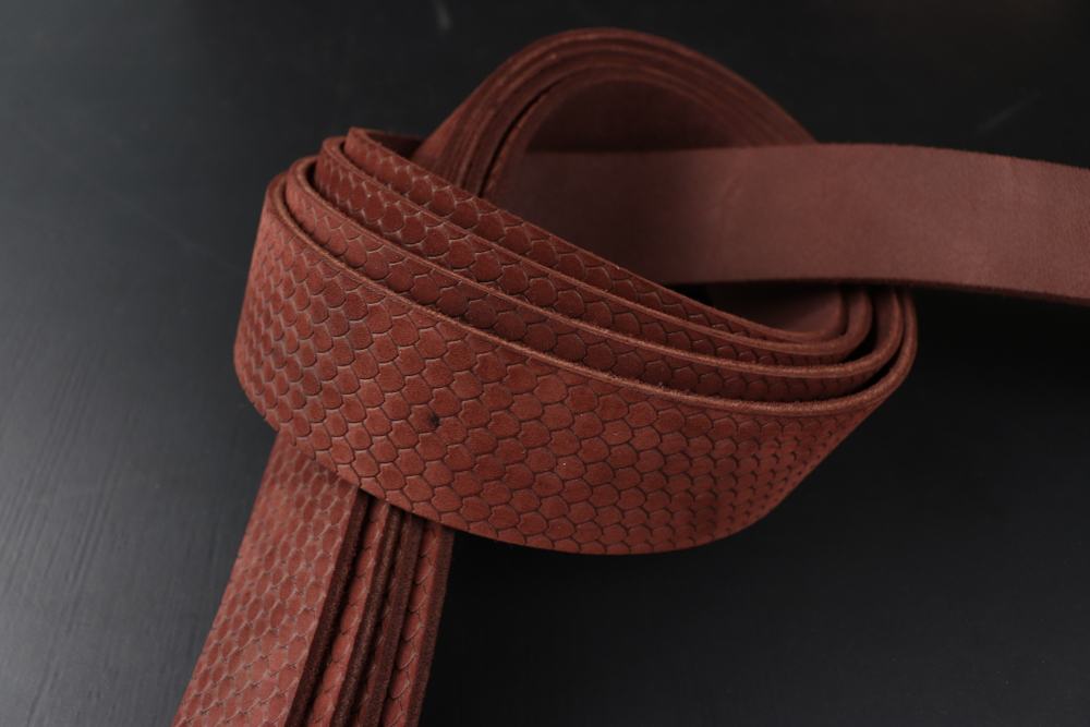 Ременная заготовка Шелк Бордо + Плита Дракон