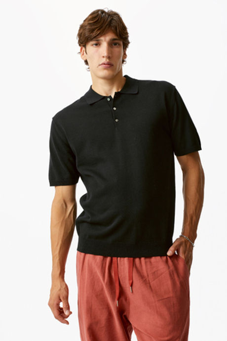 Черная футболка-поло с пуговицами Laine