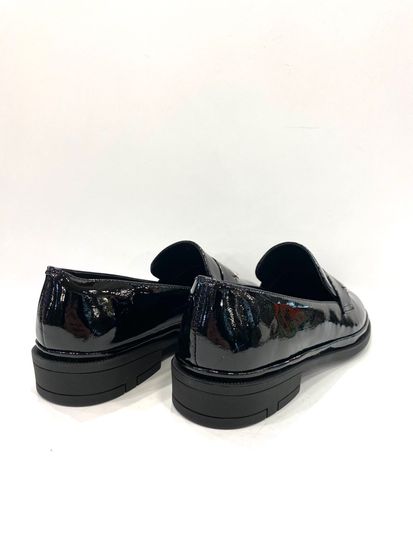 Лоферы женские