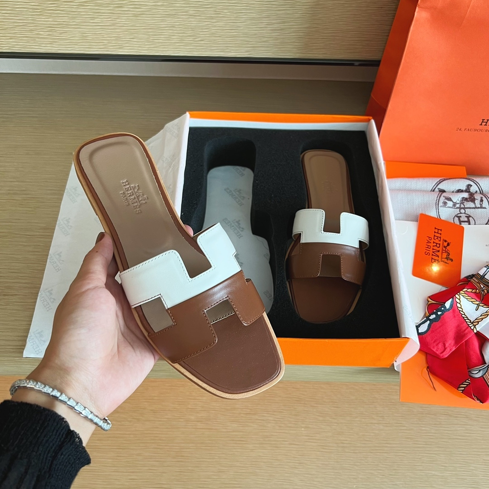 Hermes Oran Sandal