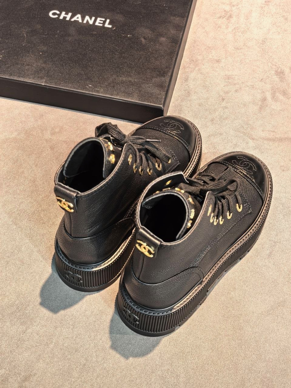 Ботинки Chanel