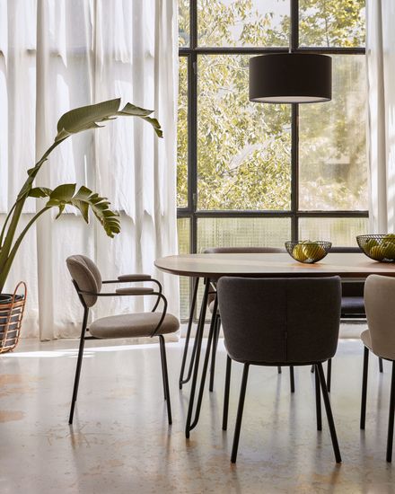 Ciselia Стул из синели светло-коричневого цвета и черной стали Испания La Forma