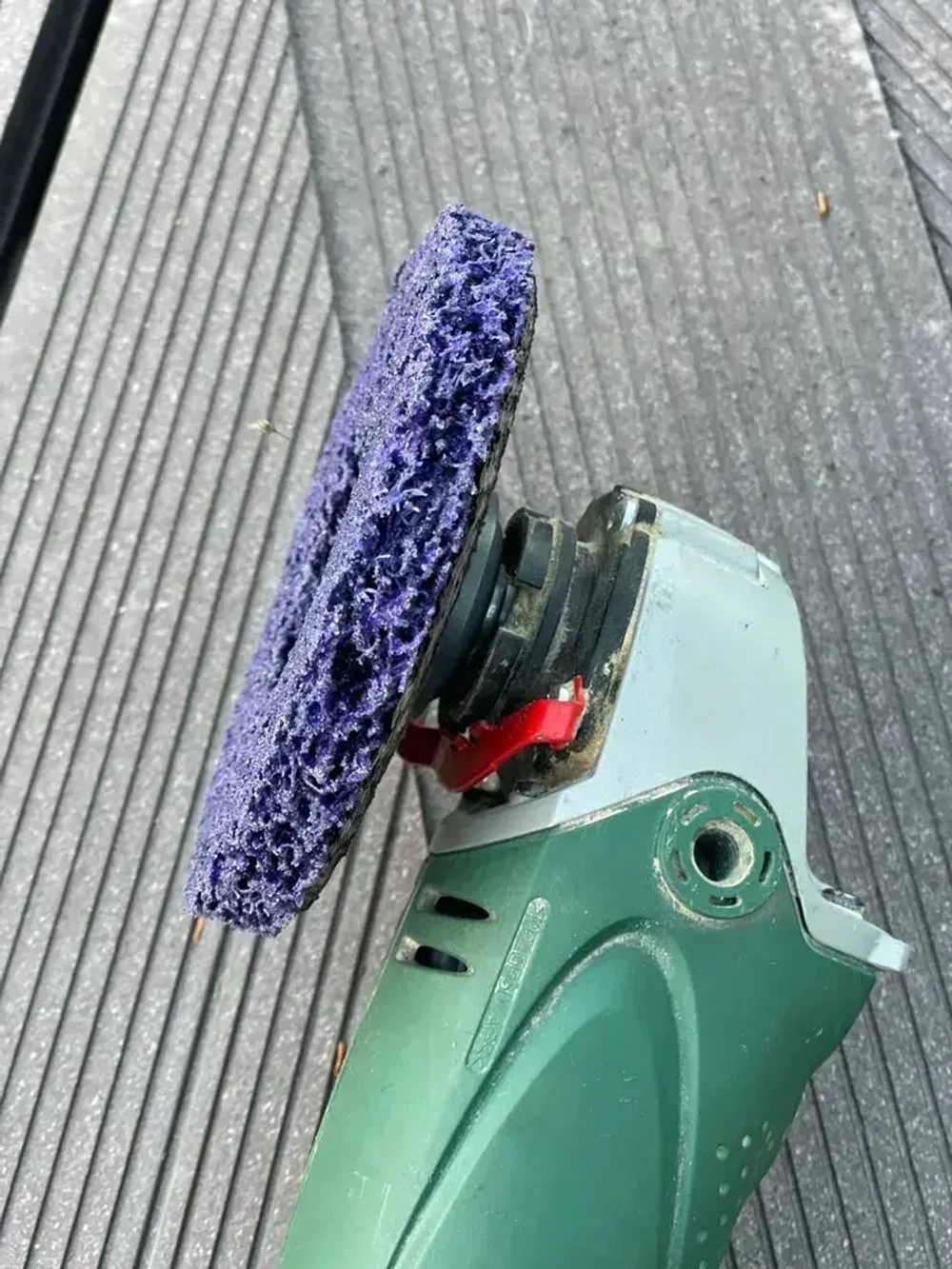 Круг / диск зачистной, коралловый, шлифовальный для УШМ. Диаметр 125 мм. Фиолетовый