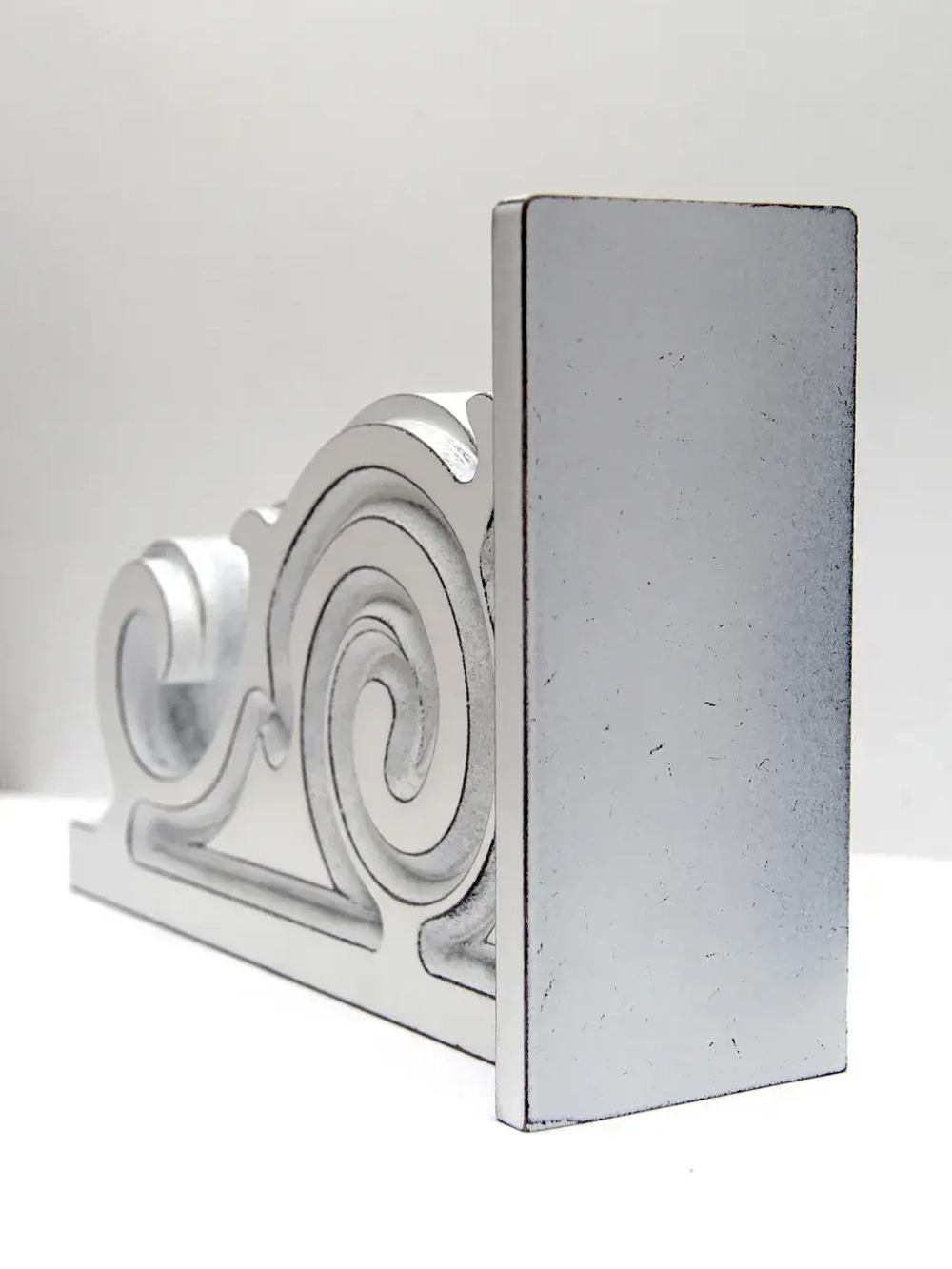 Полка настенная навесная 60 см