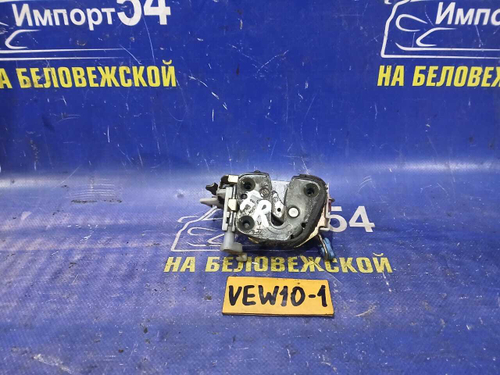 Замок двери передней правой NISSAN AVENIR 1997