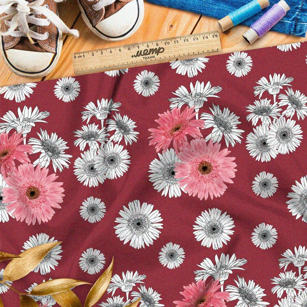 Ткань барби разноцветные хризантемы на красном фоне