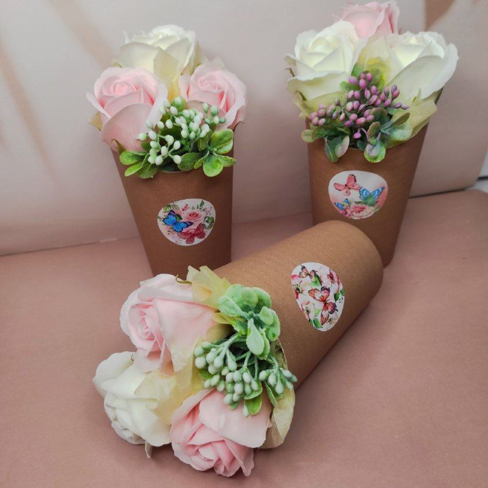 Мини букет из 3 мыльных роз на 14 февраля, 8 марта