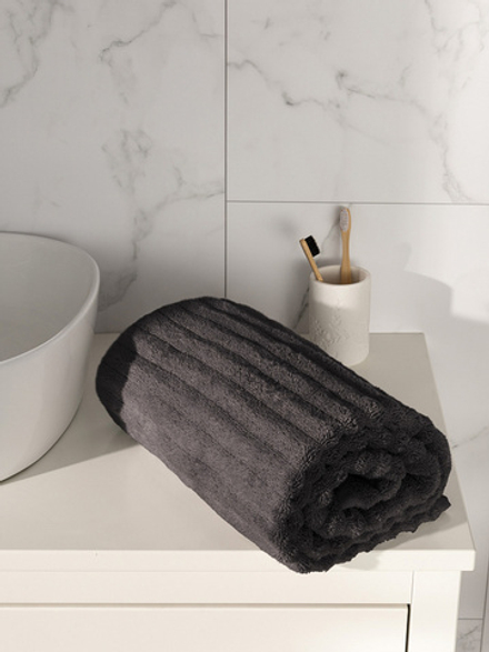 Полотенце махровое DeNASTIA Узкая Волна 500gsm 70x130 100% хлопок, темно-серый