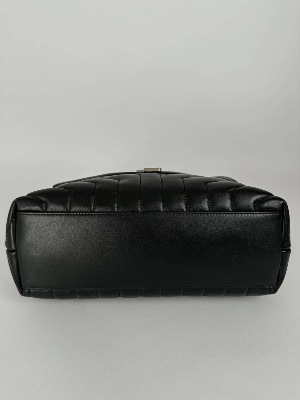 Сумка Saint Laurent LouLou medium