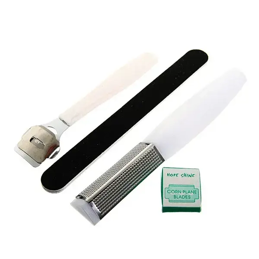 Педикюрный набор на блистере, 4 предметов «Ultramarine» (терка для ног, лезвия, пилка нождачная и нож педикюрный)✦