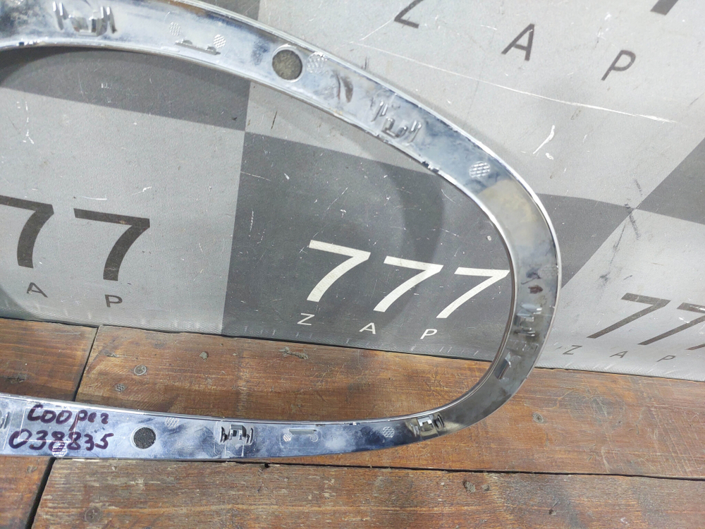 Молдинг фары правый MINI Countryman 2 (F60) 16-нв Б/У Оригинал 51137388118