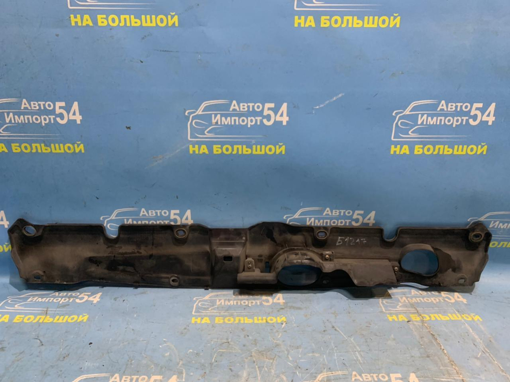 Накладка на рамку радиатора Honda CRV 2004-2006