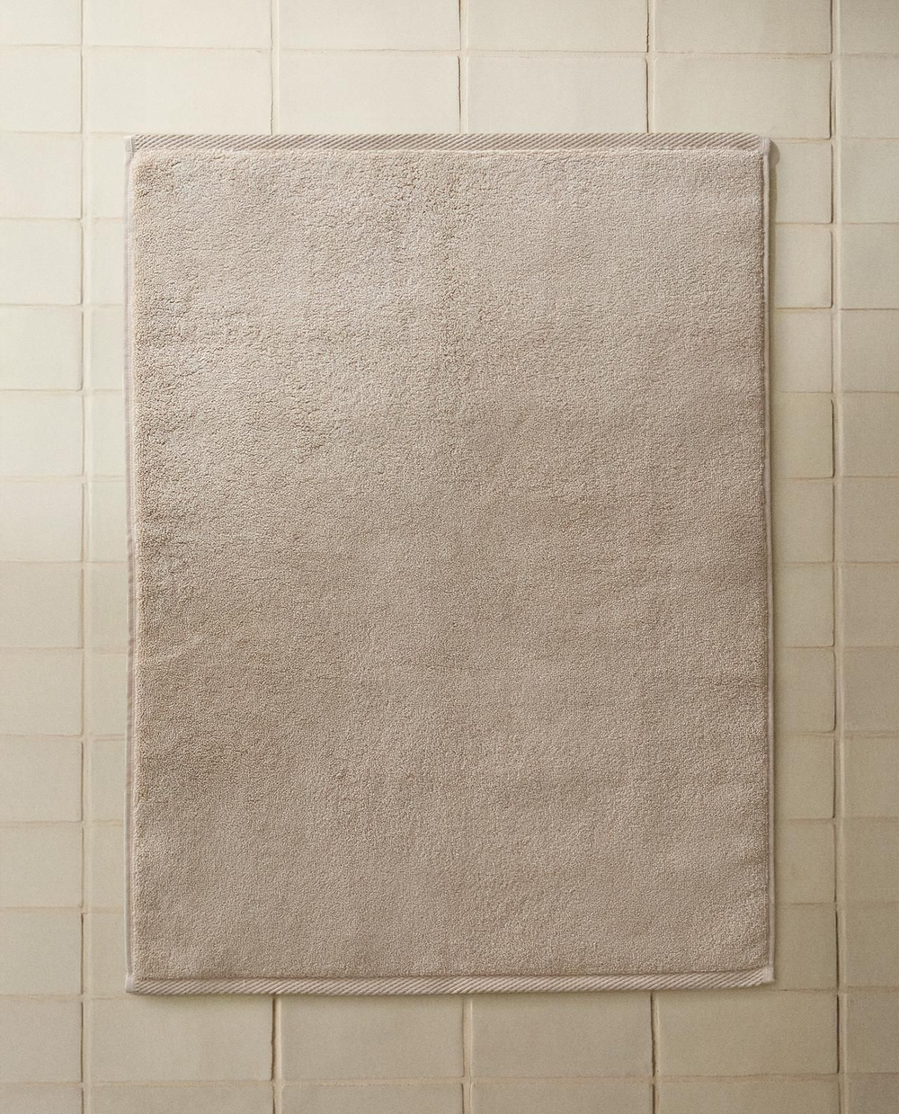 Zara Home - Очень мягкий нескользящий коврик для ванной, бежевый, 50x70 см