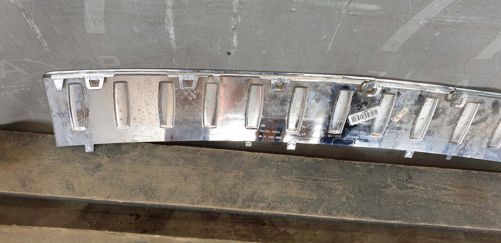 Накладка заднего бампера Mercedes GLE (W166) 11-18 Б/У Оригинал A1668853374