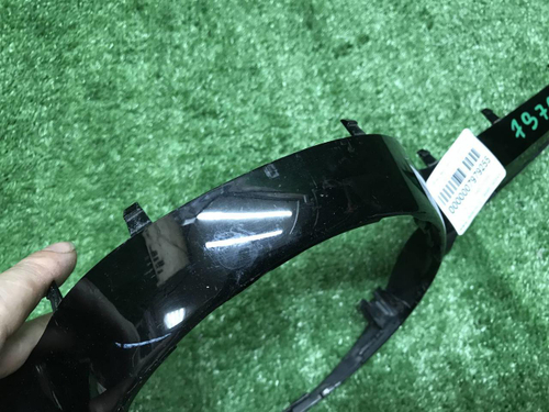 Накладка решетки радиатора Mercedes A W176 (11-18)