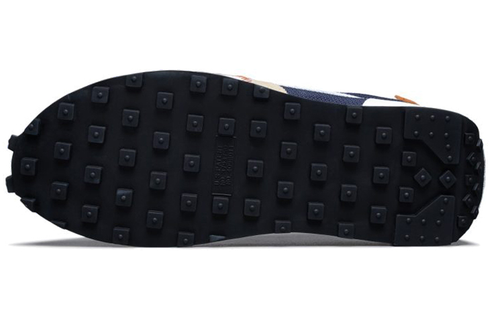 Кроссовки Nike Daybreak Type