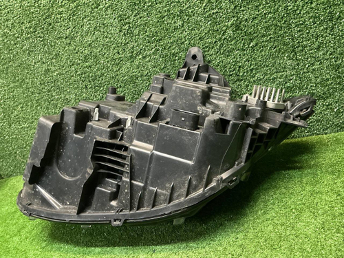 Фара правая Volvo XC90 2 (2014-2019) LED