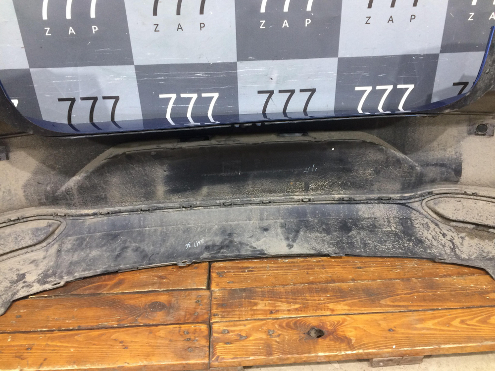 Бампер задний Volkswagen Polo 6 20-нв Б/У Оригинал 6n5807421