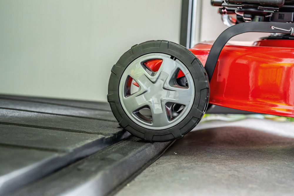 Уличный шкаф пластиковый Keter Premier Tall 1400 л