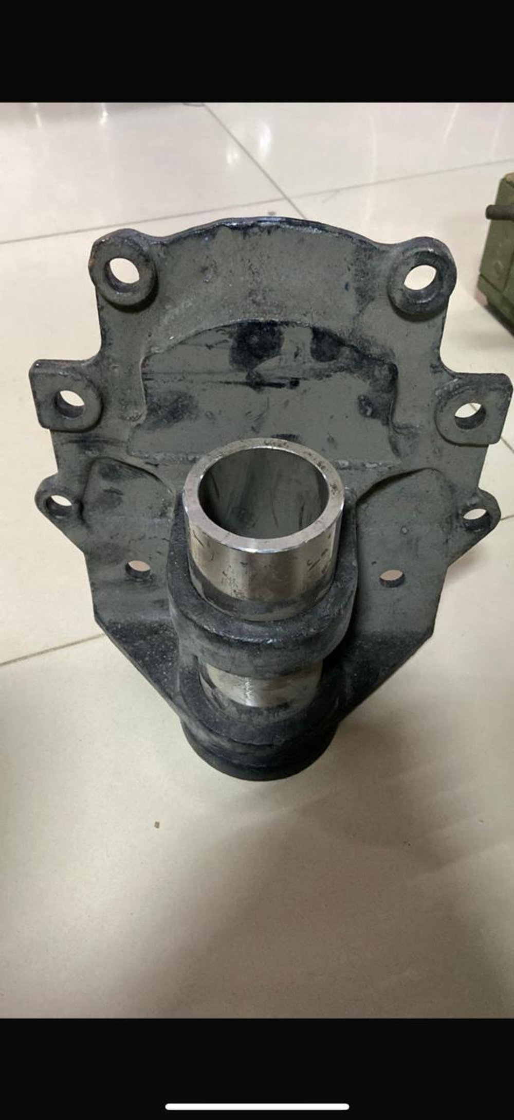 Кронштейн подвески с втулкой