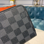 Louis Vuitton Zippy Wallet