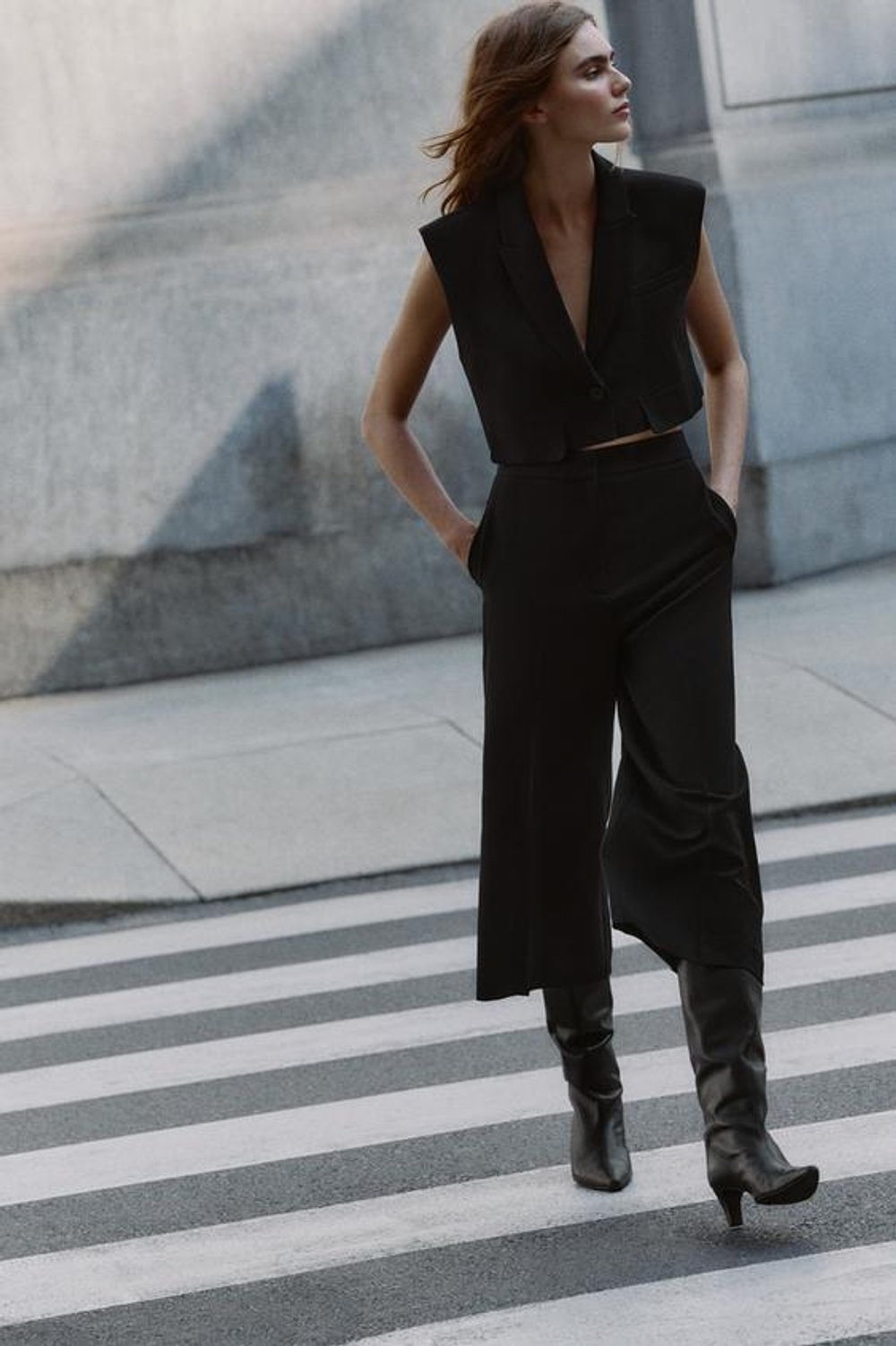 ZARA БРЮКИ-КЮЛОТЫ С ВЫСОКОЙ ПОСАДКОЙ, ЧЕРНЫЙ