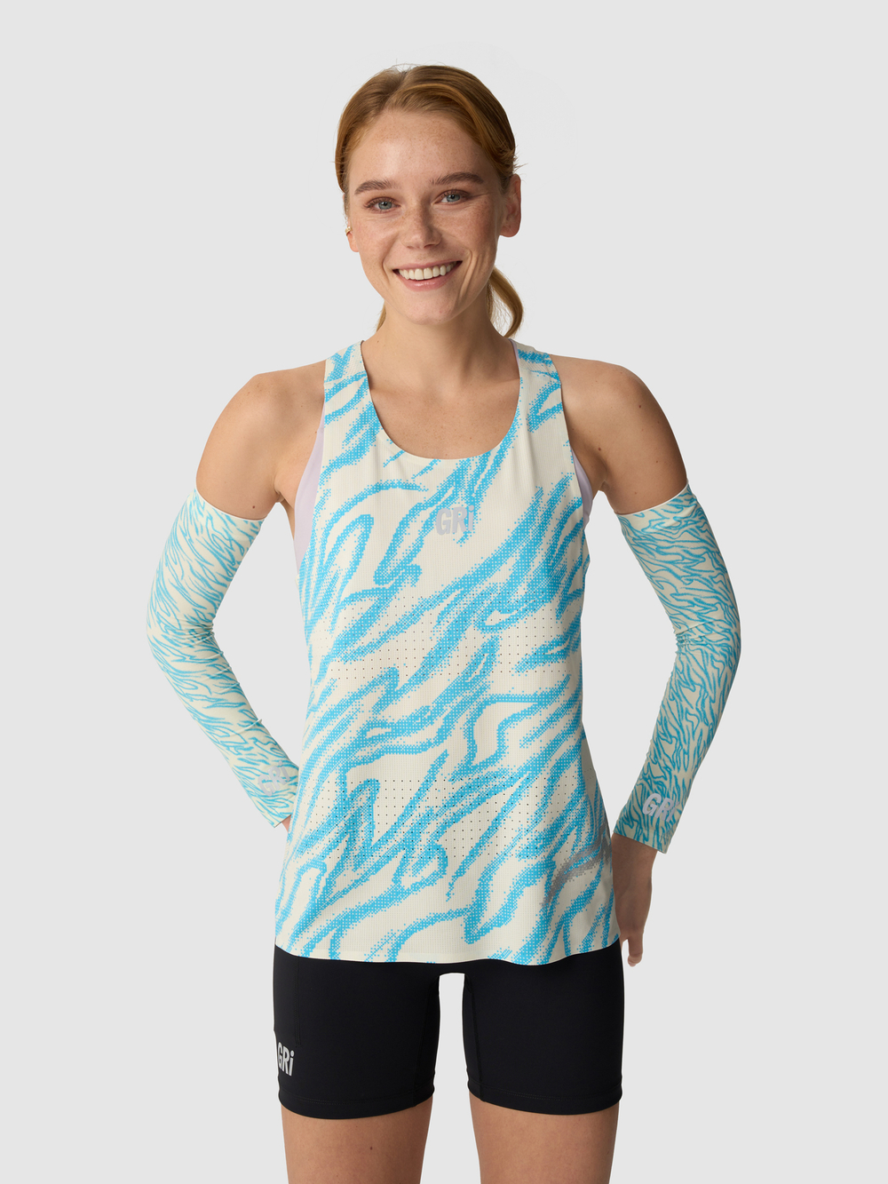 Рукава GRI молочно-голубые