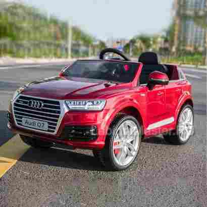 Детский электромобиль "AUDI Q7" 6V, красный, 121*72*59 м