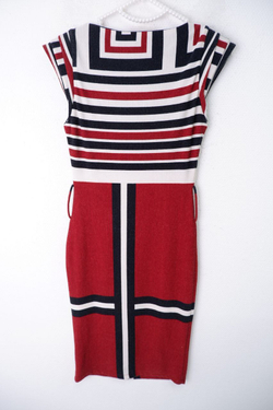 Платье трикотажное 42 размер