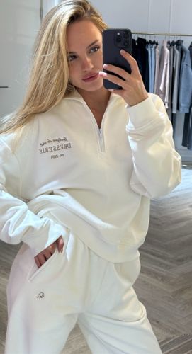 Костюм DR молочный