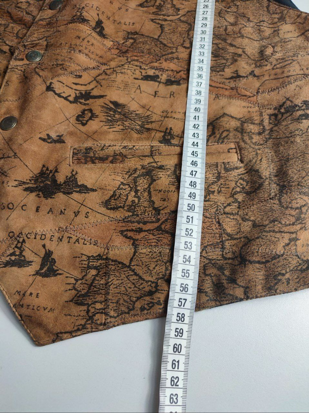 Жилет стильный 50 размер