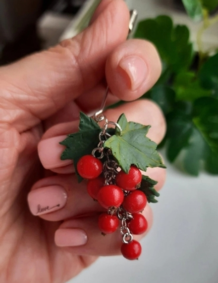 Брошь-игла  (О. Попова)